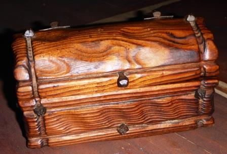 Pirate chest for the bill