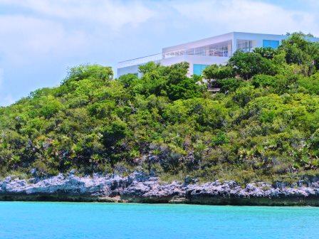 Private island luxury 2